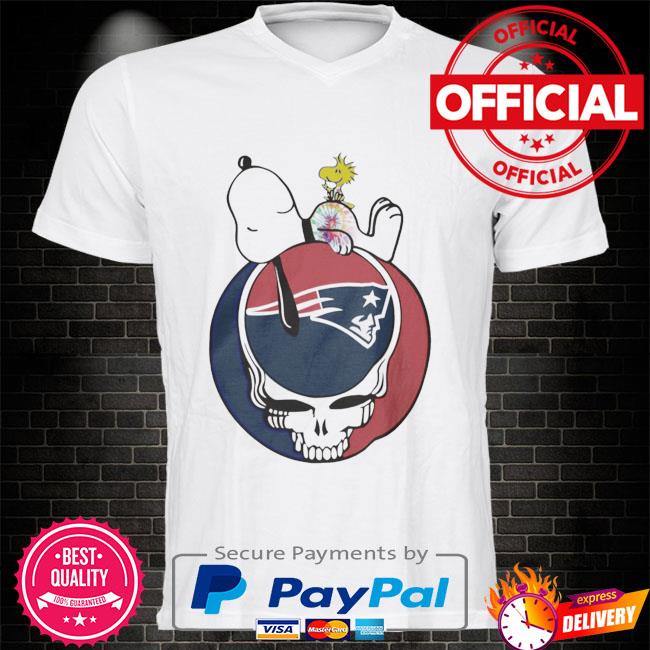 Snoopy and Woodstock 2021 Grateful Dead New England Patriots shirt